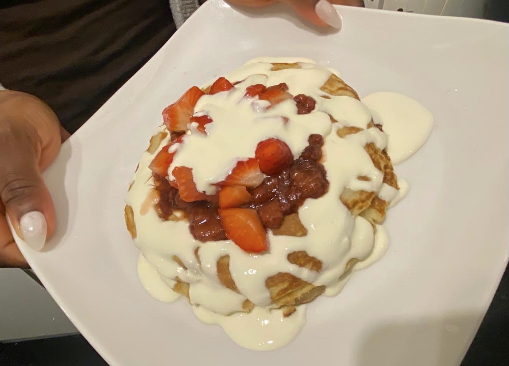 Strawberry and Cream Fluffy&nbsp;Pancake
